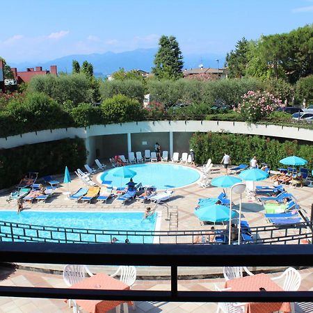 Hotel Residence Holiday Sirmione Exterior foto