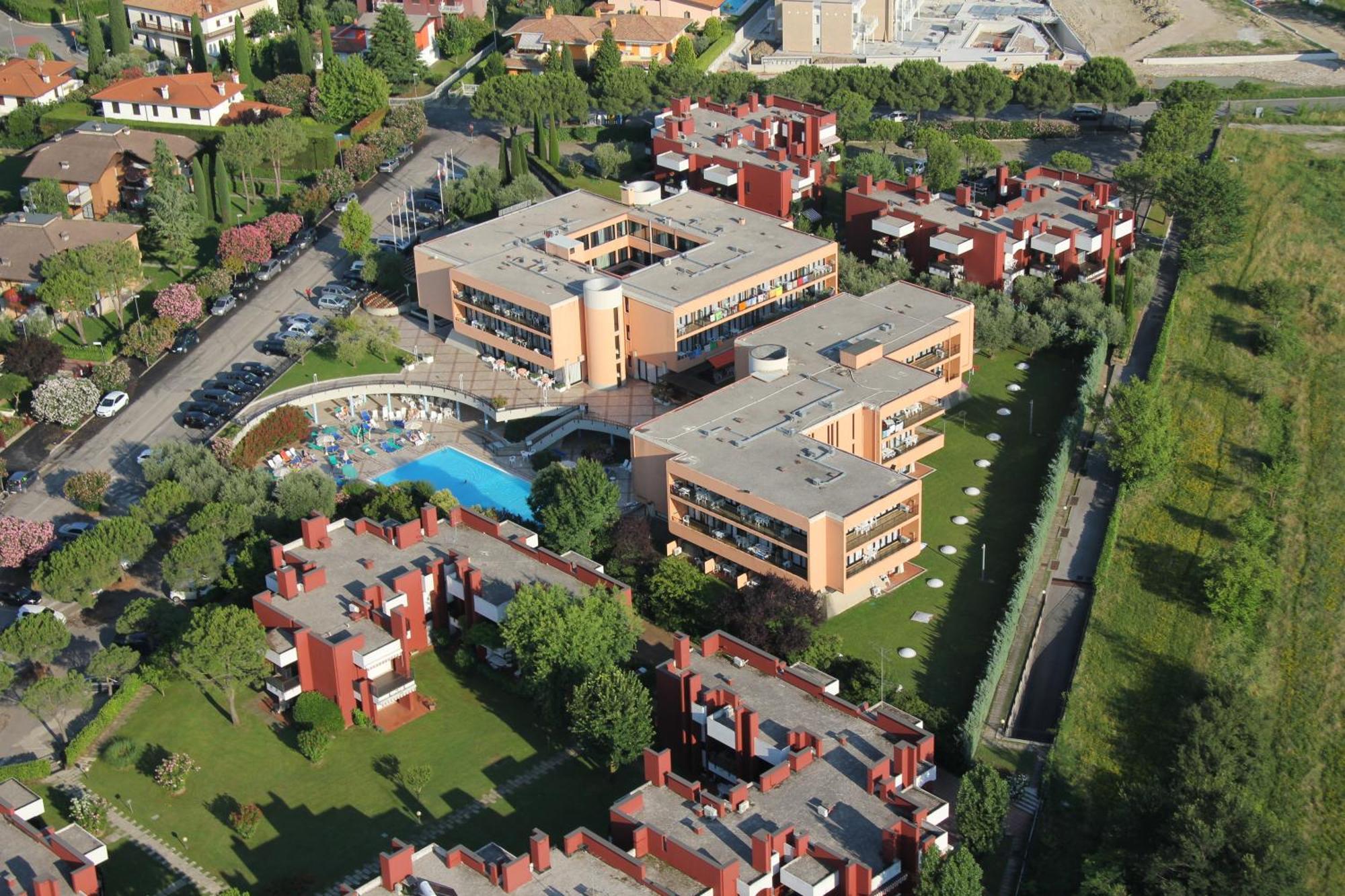 Hotel Residence Holiday Sirmione Exterior foto