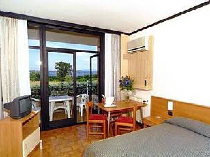 Hotel Residence Holiday Sirmione Cameră foto